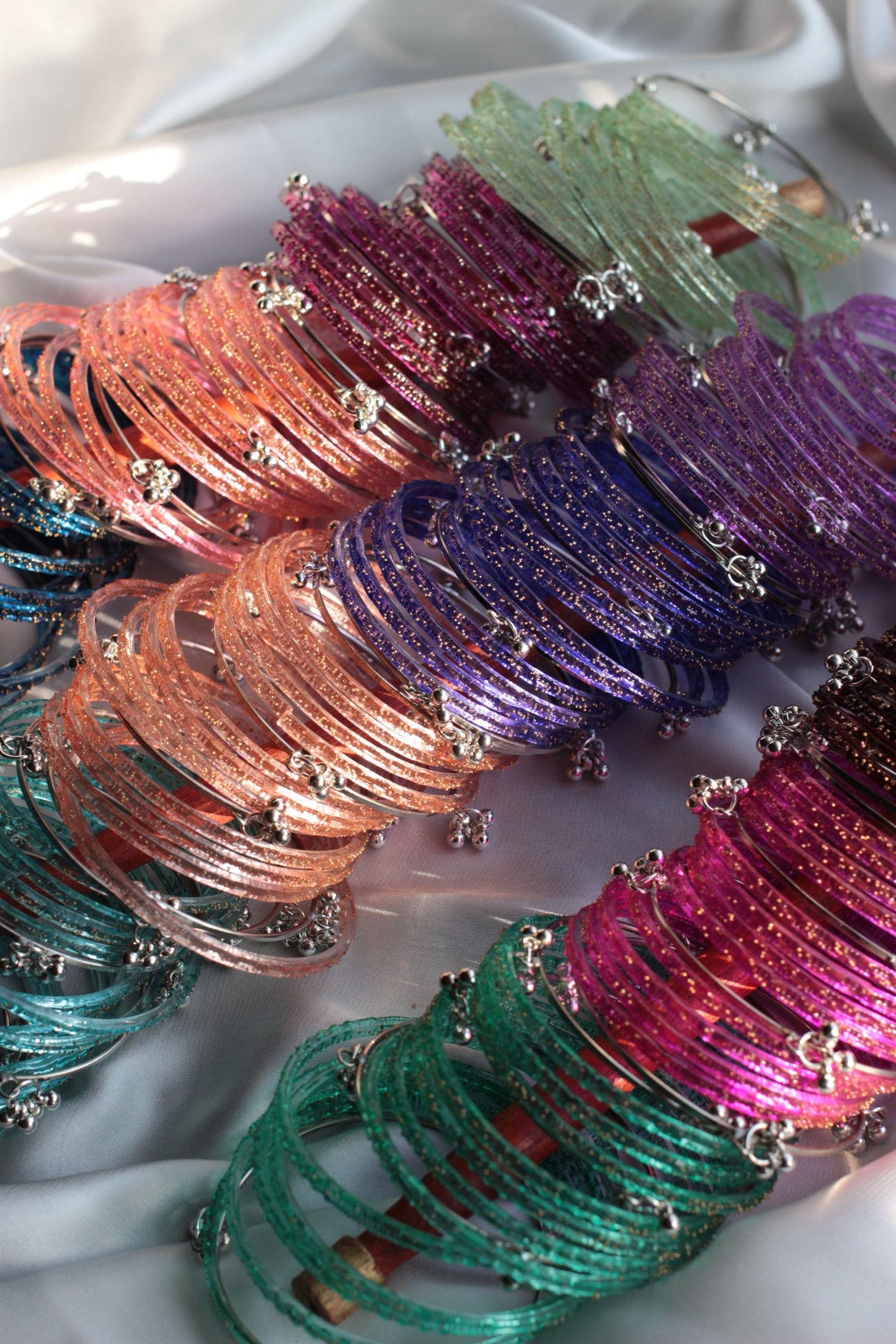 Viral 12 Kashmiri Premium Glass Bangles with 4 Kashmiri Ghungru
